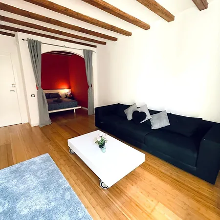 Bed & Breakfast Nou De La Rambla 2