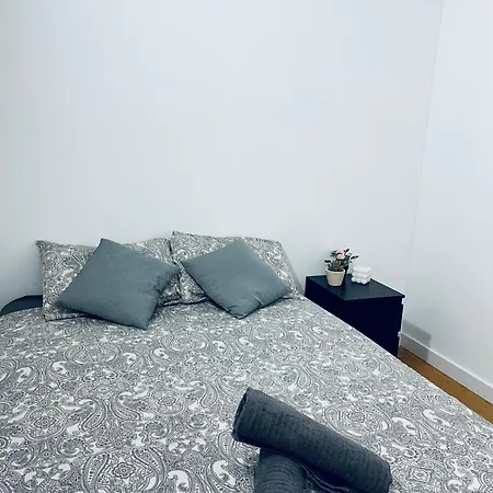 Bed & Breakfast Nou De La Rambla 2